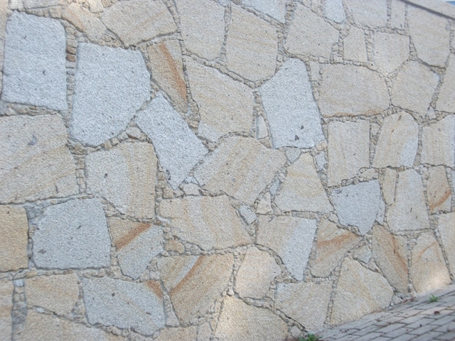 Pedra Rachão - BZ Pedras